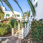 Ξενοδοχείο με διαμερίσματα White Sands Club Arenal d'en Castell