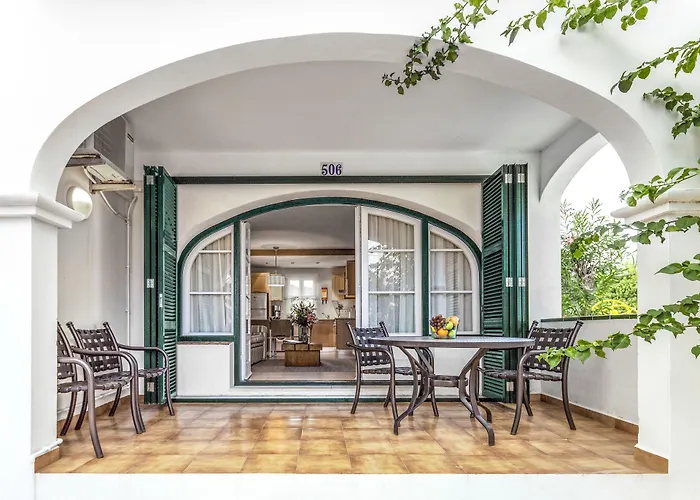 White Sands Club Aparthotel