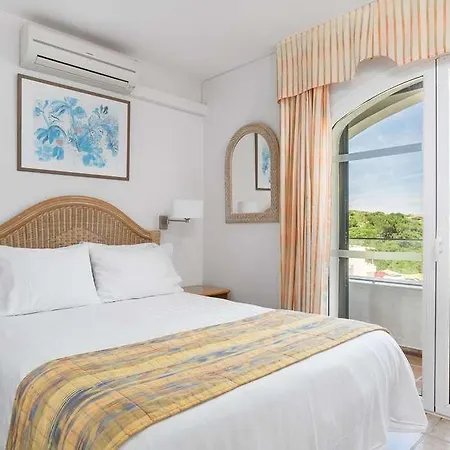White Sands Club 3* ארנל ד'אן קסטל