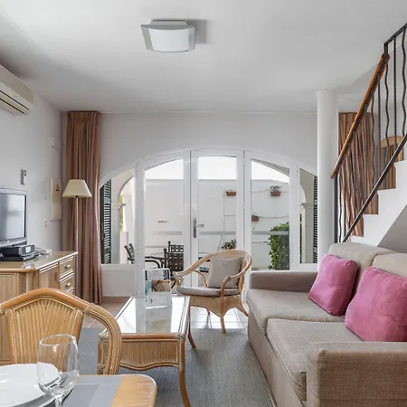 Aparthotel White Sands Club 3*