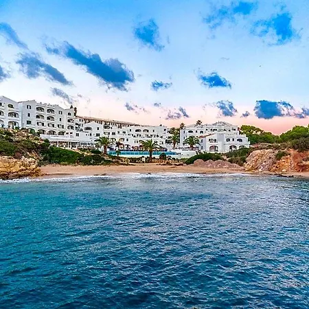 Aparthotel White Sands Club 3*