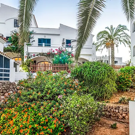 מלון דירות White Sands Club 3*